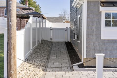 44 Hartford Avenue Old Lyme CT 06371