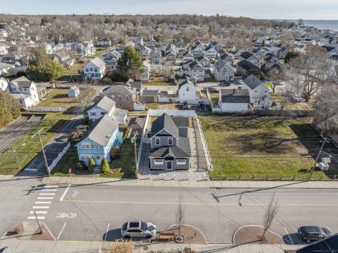 44 Hartford Avenue Old Lyme CT 06371