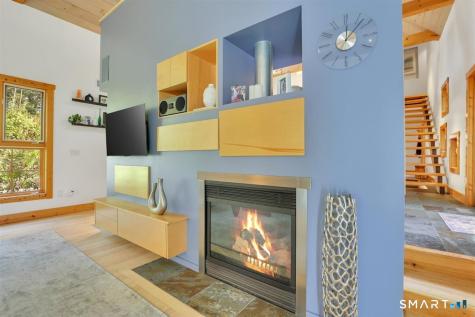 84 Hollister Drive Avon CT 06001