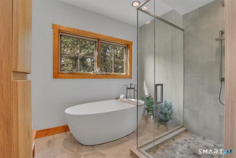 84 Hollister Drive Avon CT 06001