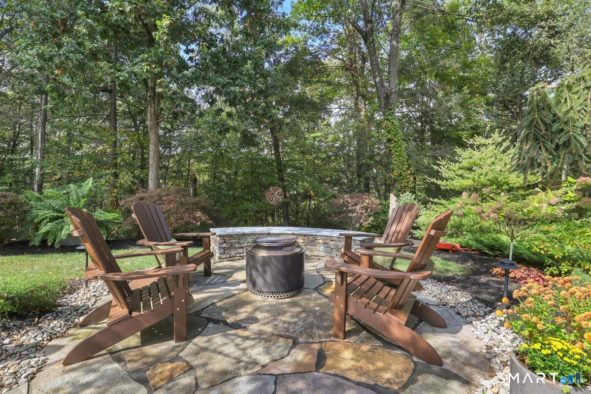 84 Hollister Drive Avon CT 06001