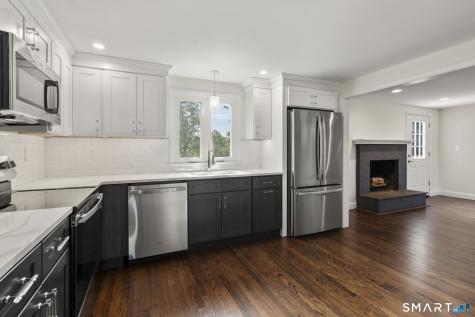 180 South Stone Street Suffield CT 06093