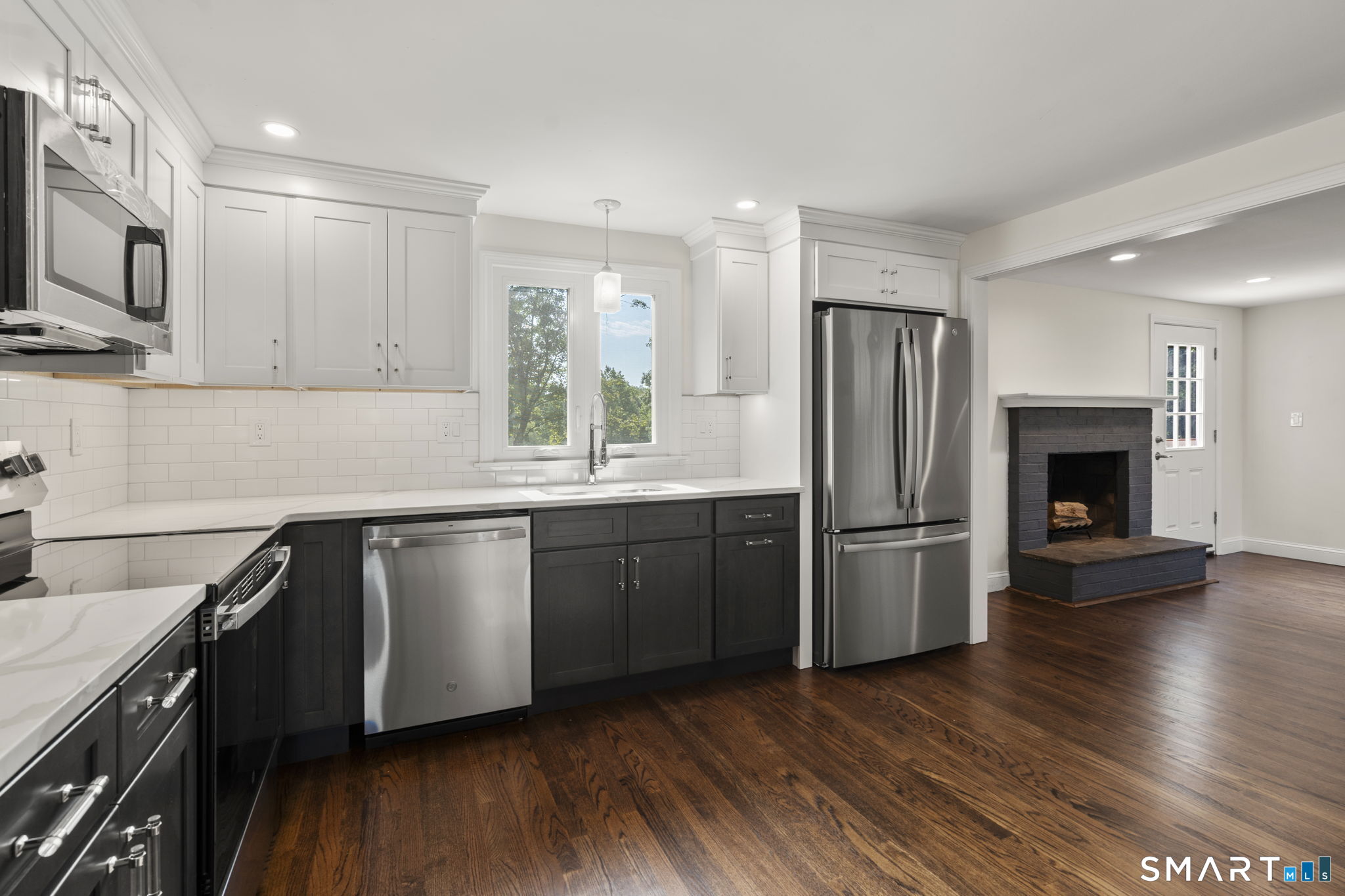 180 South Stone Street Suffield CT 06093