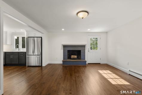 180 South Stone Street Suffield CT 06093