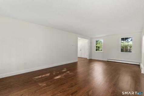 180 South Stone Street Suffield CT 06093