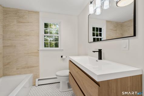 180 South Stone Street Suffield CT 06093