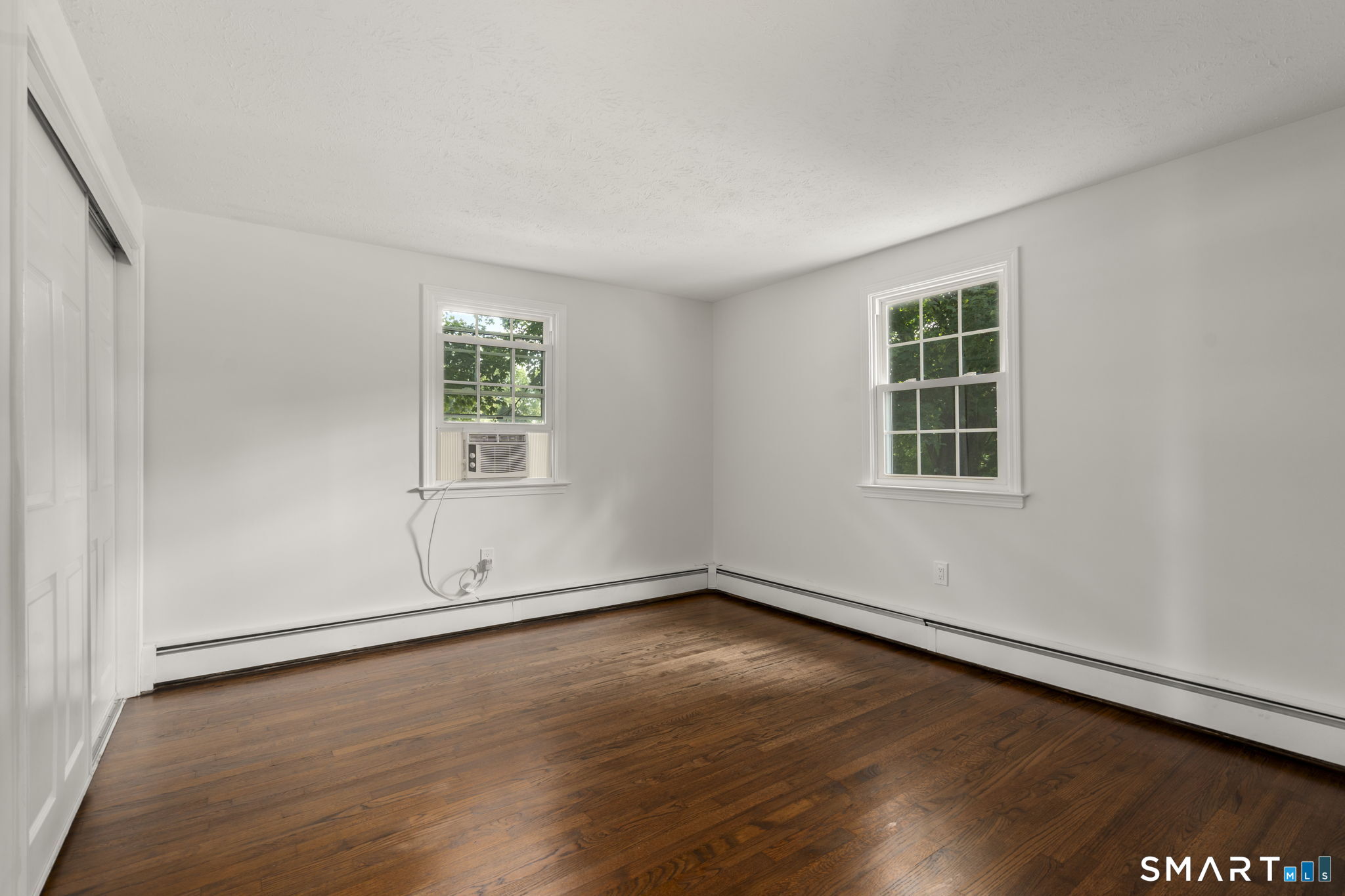 180 South Stone Street Suffield CT 06093