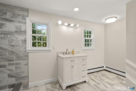 180 South Stone Street Suffield CT 06093