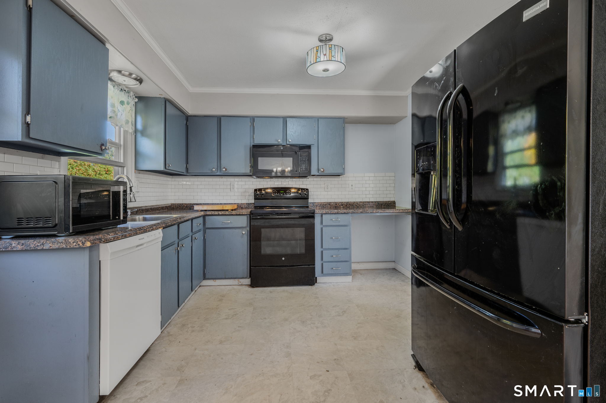 2 Wallace Street Waterford CT 06385