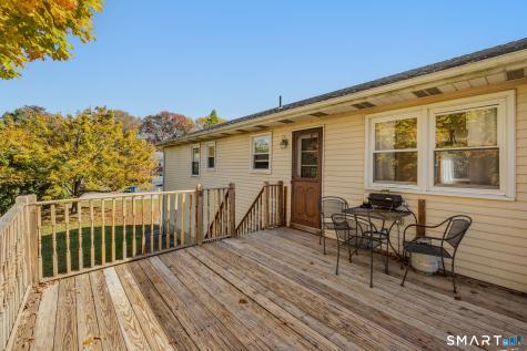 2 Wallace Street Waterford CT 06385