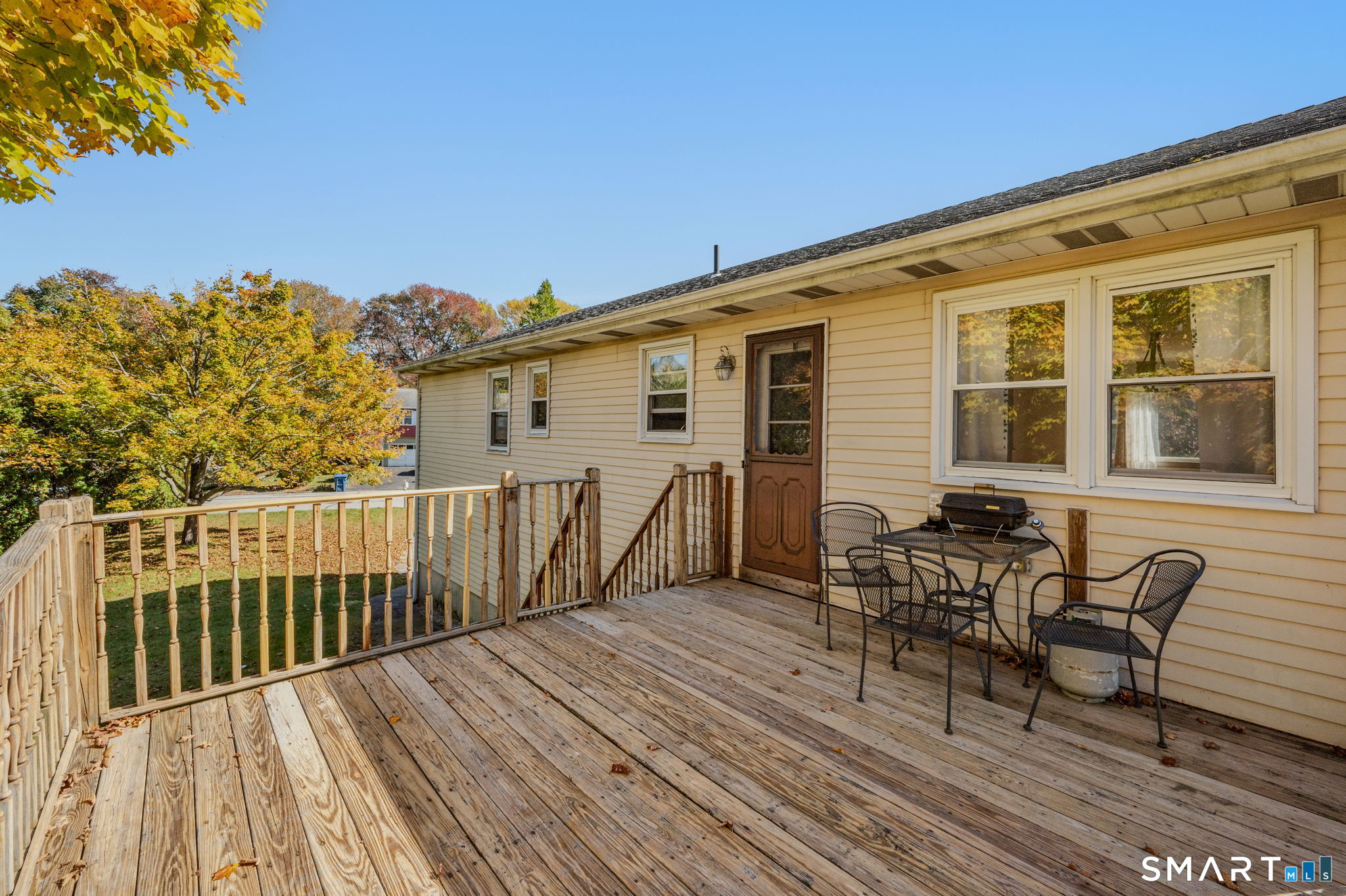 2 Wallace Street Waterford CT 06385