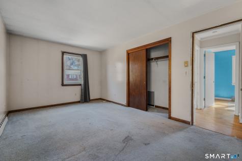 2 Wallace Street Waterford CT 06385