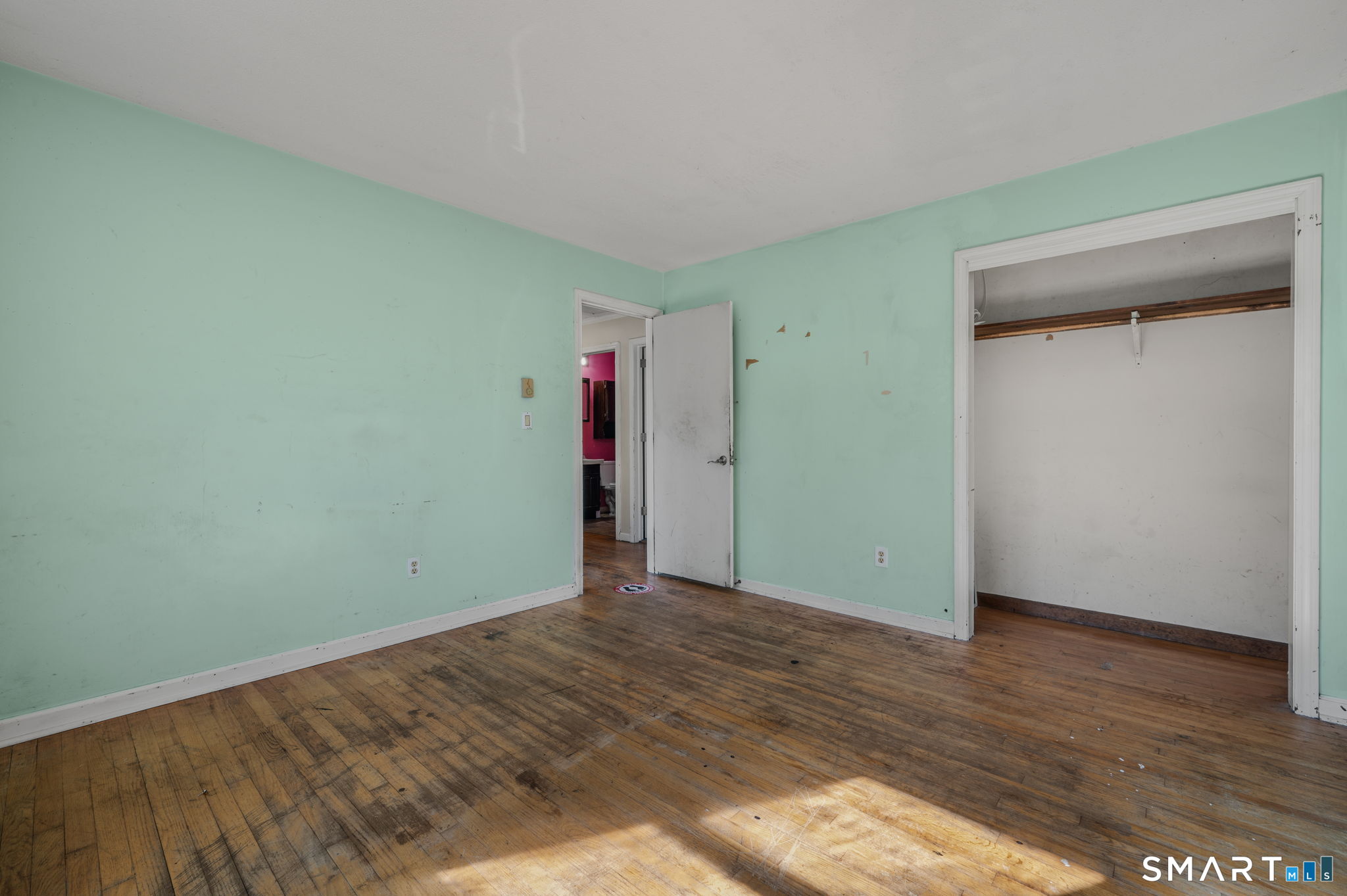 2 Wallace Street Waterford CT 06385