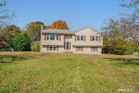 2 Wallace Street Waterford CT 06385