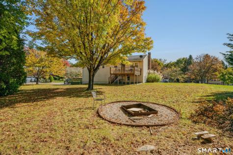 2 Wallace Street Waterford CT 06385