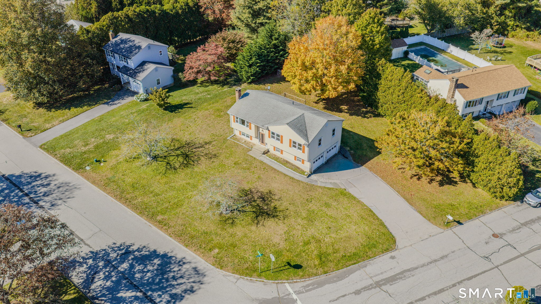 2 Wallace Street Waterford CT 06385