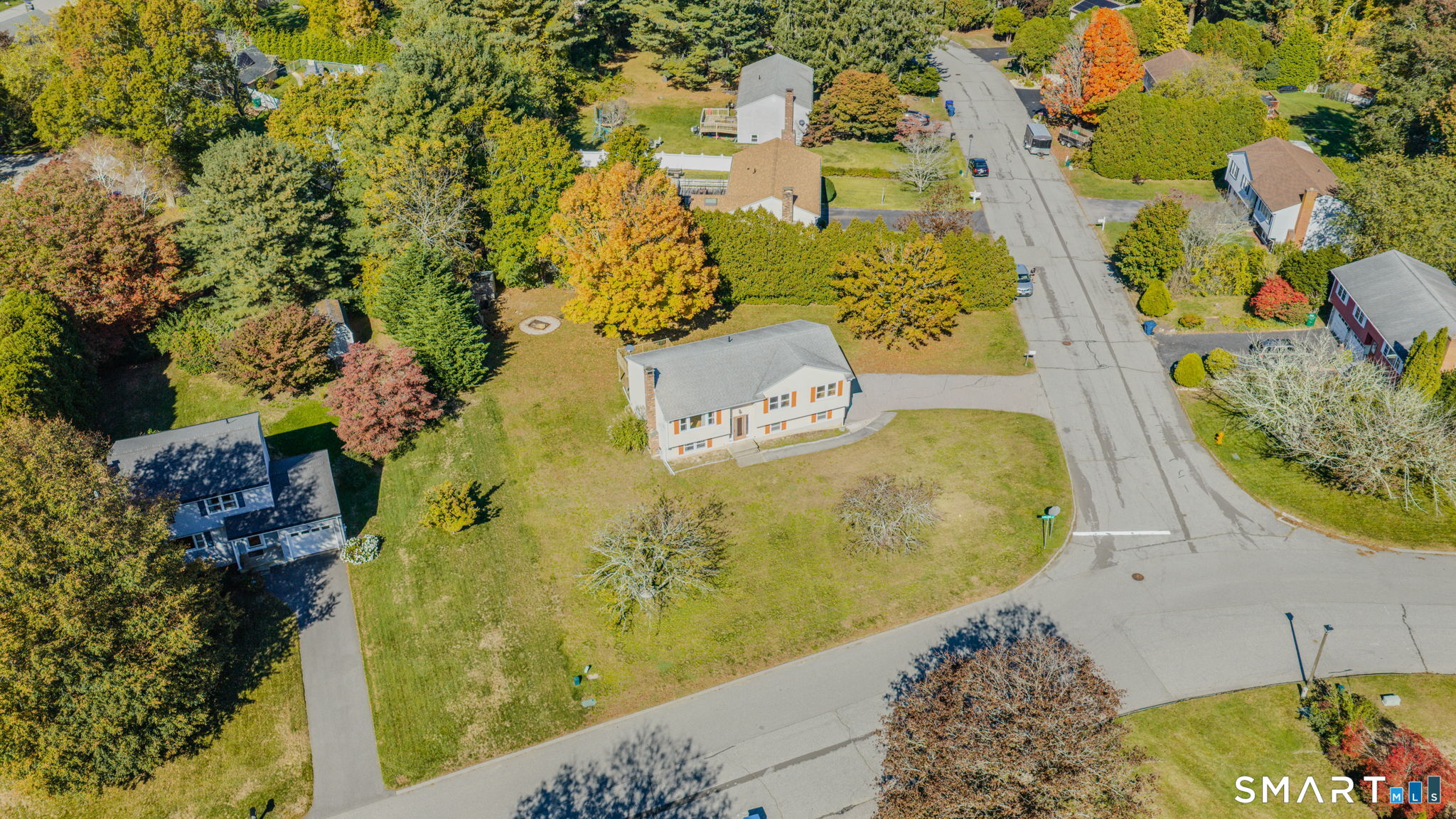 2 Wallace Street Waterford CT 06385