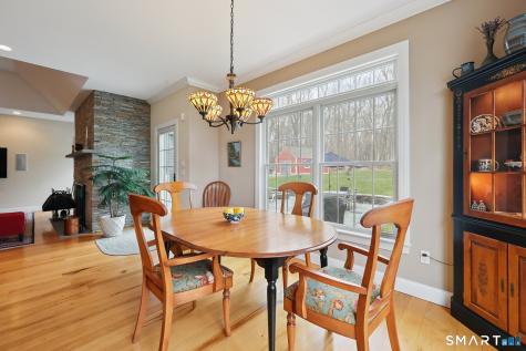 15 Mains Way Preston CT 06365