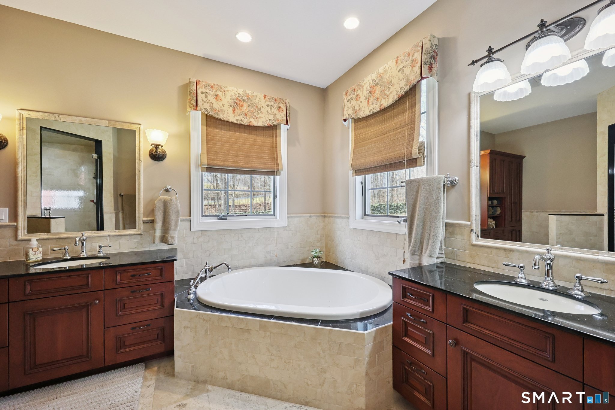 15 Mains Way Preston CT 06365
