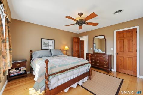 15 Mains Way Preston CT 06365