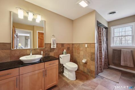 15 Mains Way Preston CT 06365