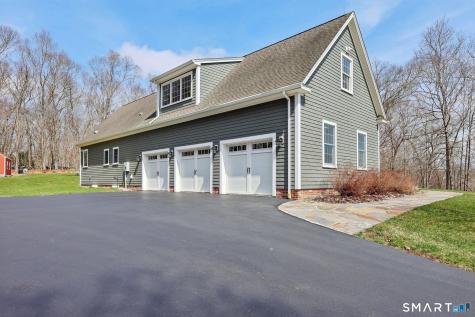 15 Mains Way Preston CT 06365