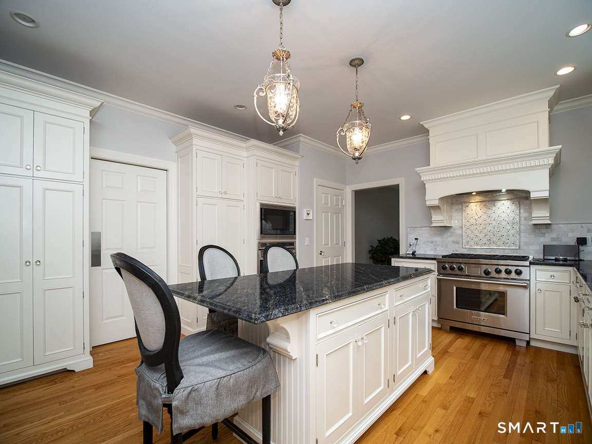701 Andrea Court Cheshire CT 06410