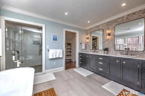 77 Carrington Avenue Milford CT 06460
