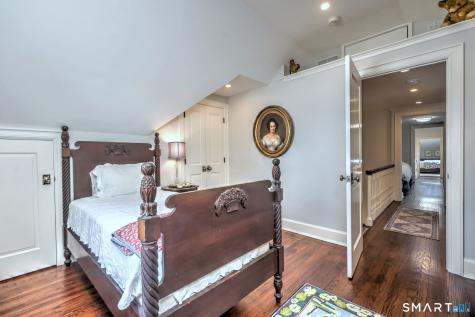 77 Carrington Avenue Milford CT 06460