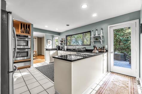 4 Old Gate Lane Newtown CT 06470