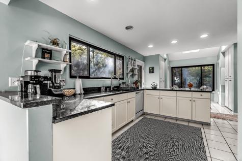 4 Old Gate Lane Newtown CT 06470