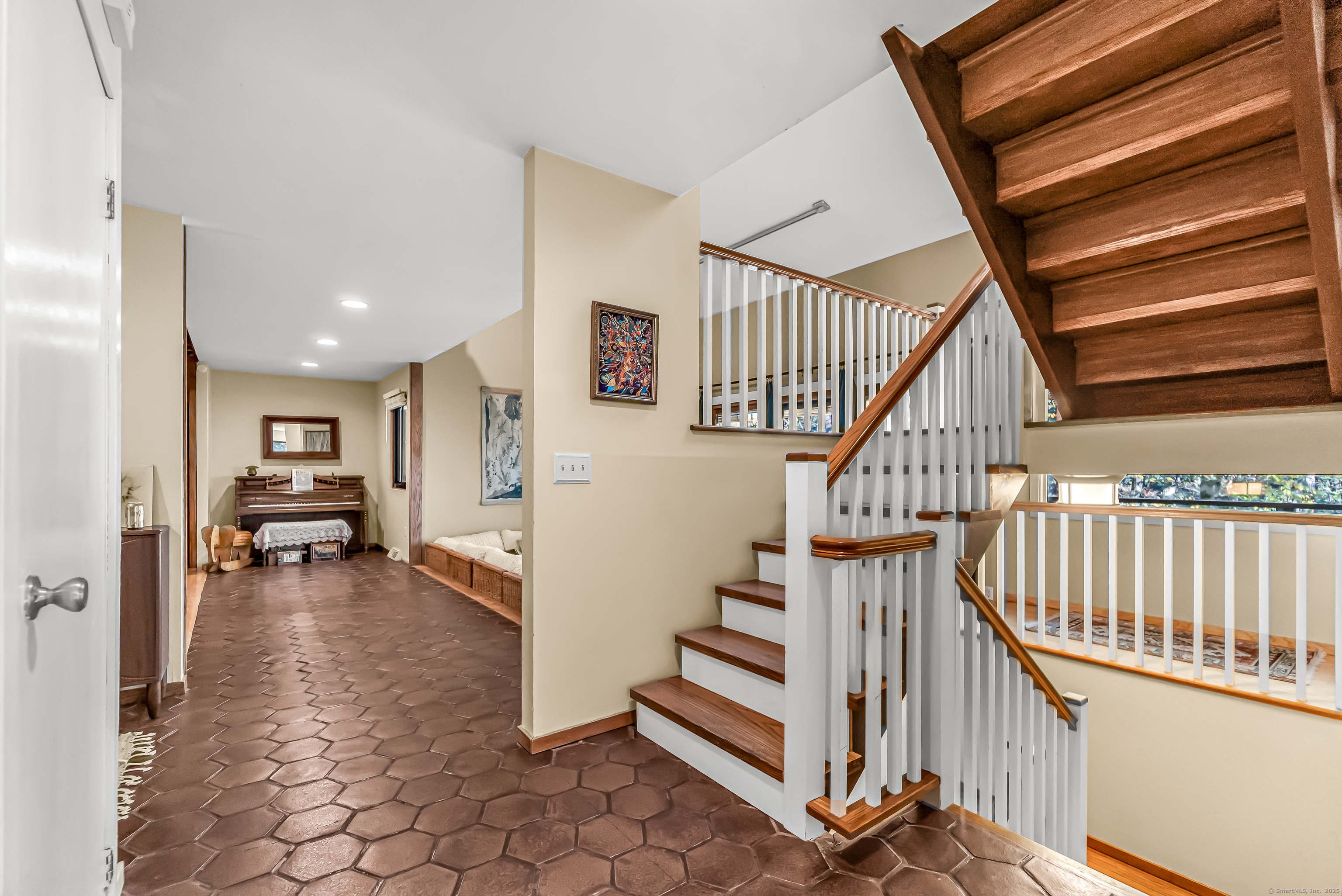 4 Old Gate Lane Newtown CT 06470