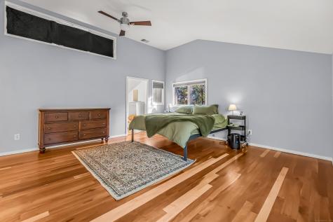 4 Old Gate Lane Newtown CT 06470