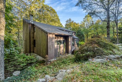 4 Old Gate Lane Newtown CT 06470