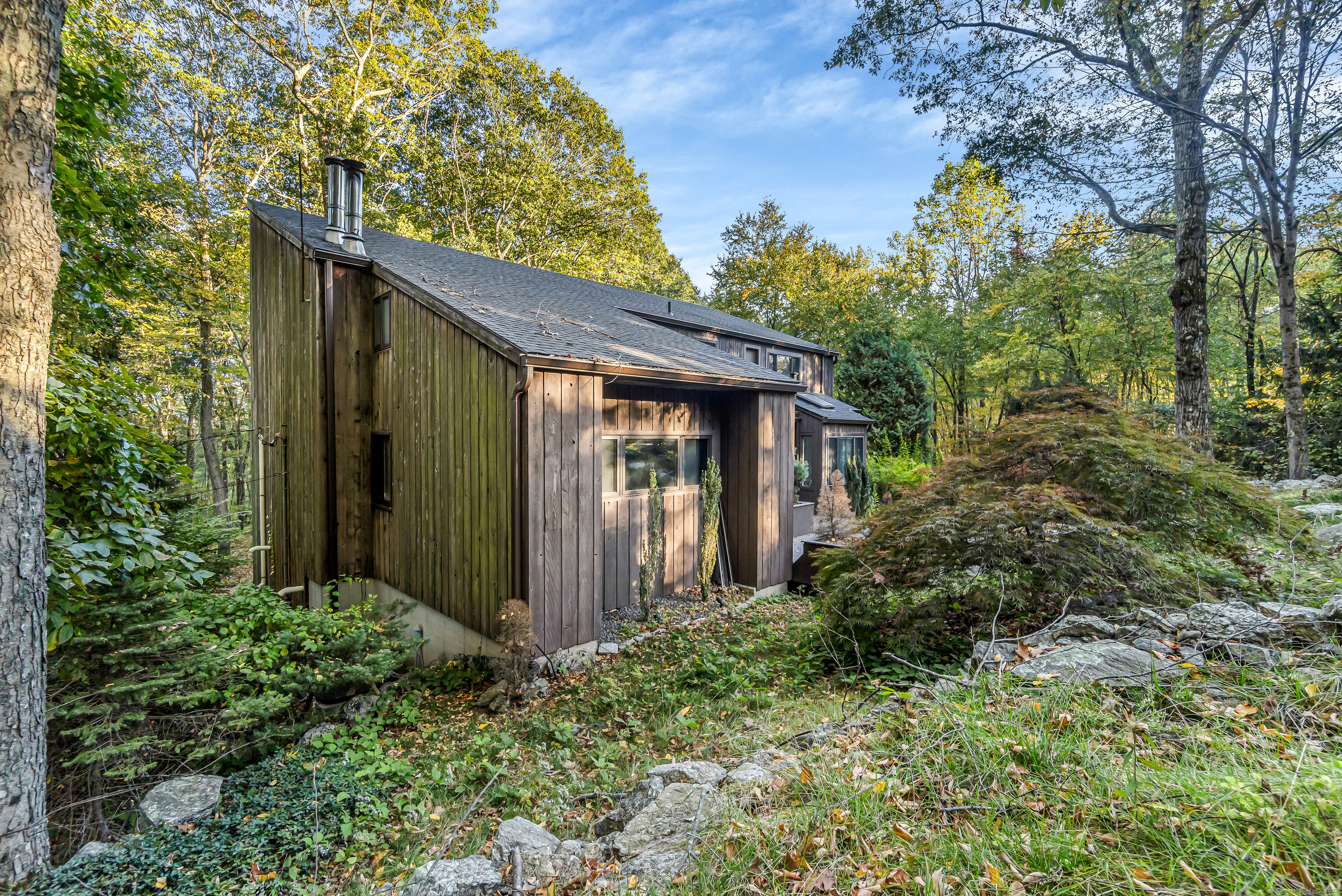 4 Old Gate Lane Newtown CT 06470