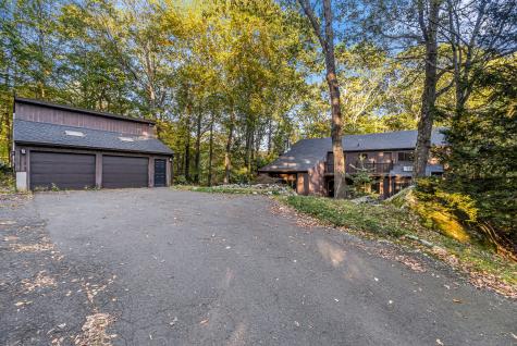4 Old Gate Lane Newtown CT 06470