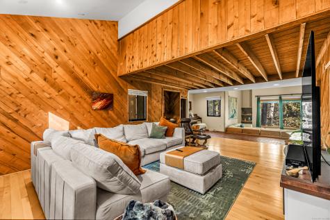 4 Old Gate Lane Newtown CT 06470