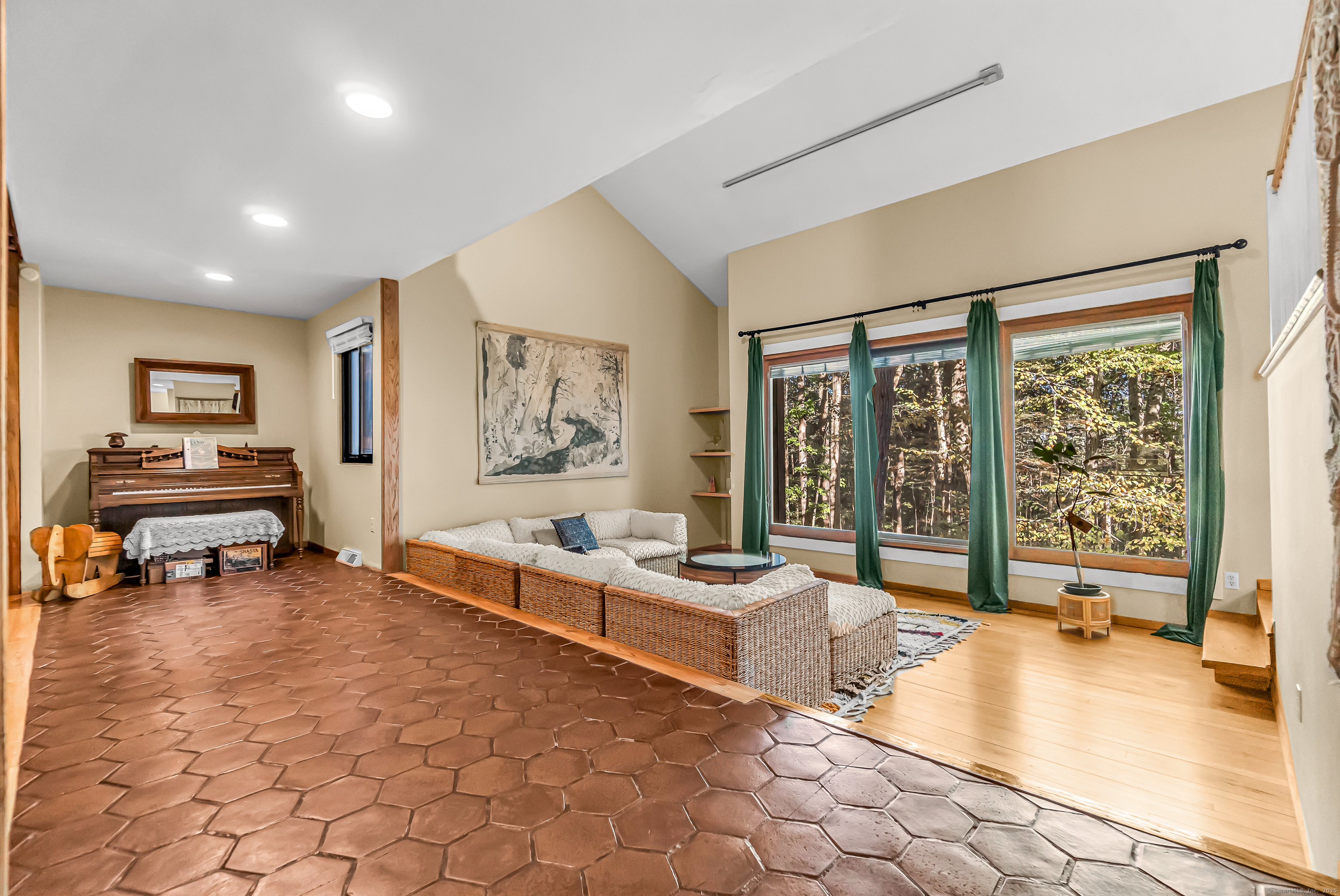 4 Old Gate Lane Newtown CT 06470