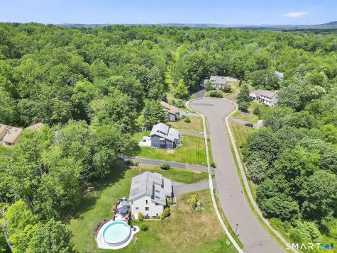 18 Harnish Lane Wallingford CT 06492