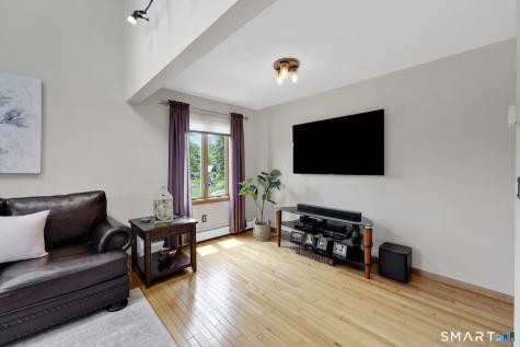 18 Harnish Lane Wallingford CT 06492