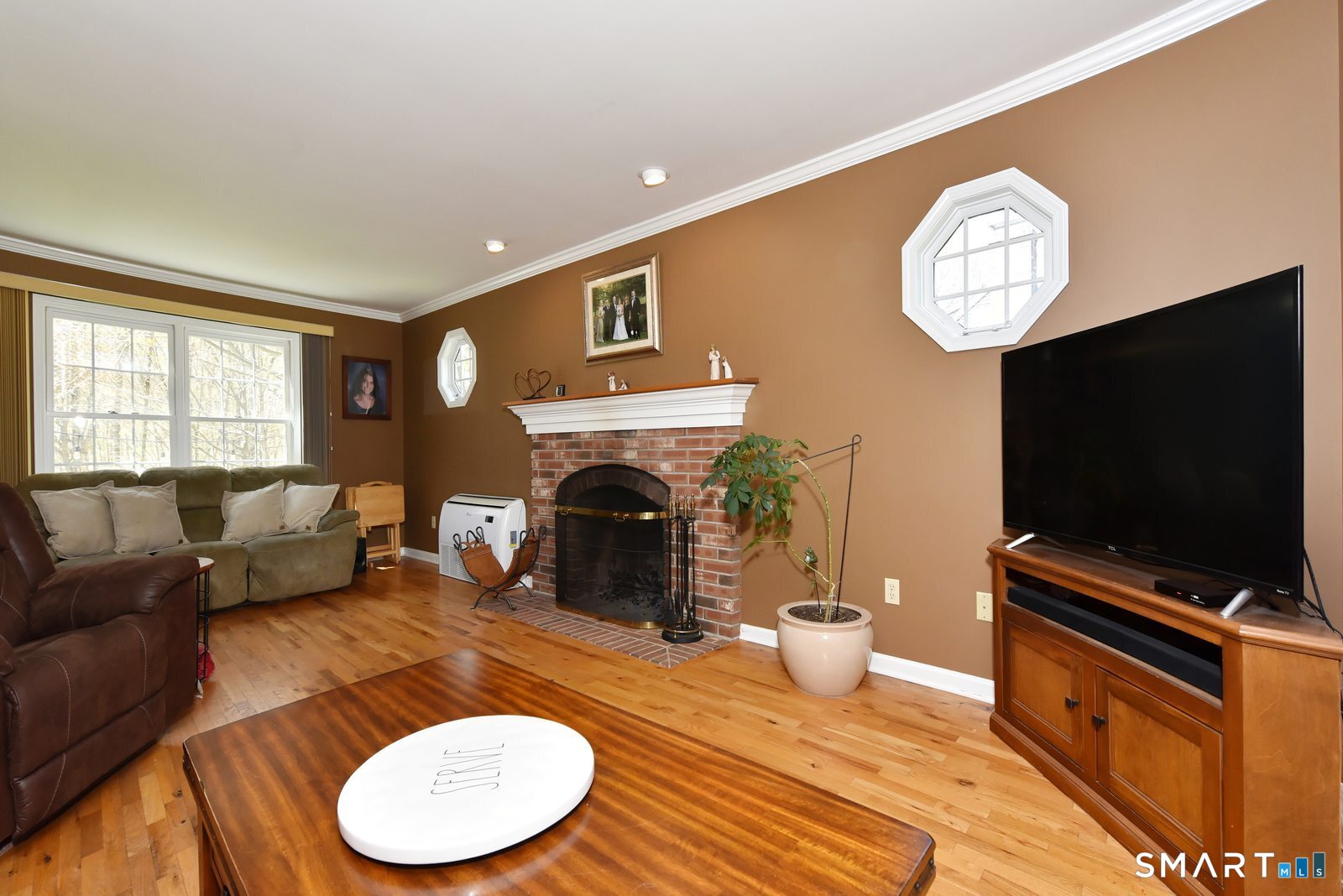 31 North Maple Street East Hampton CT 06424