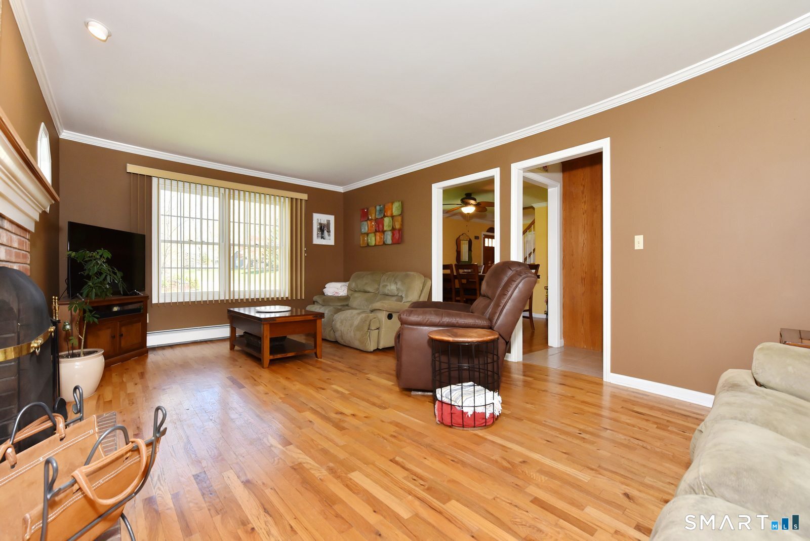31 North Maple Street East Hampton CT 06424