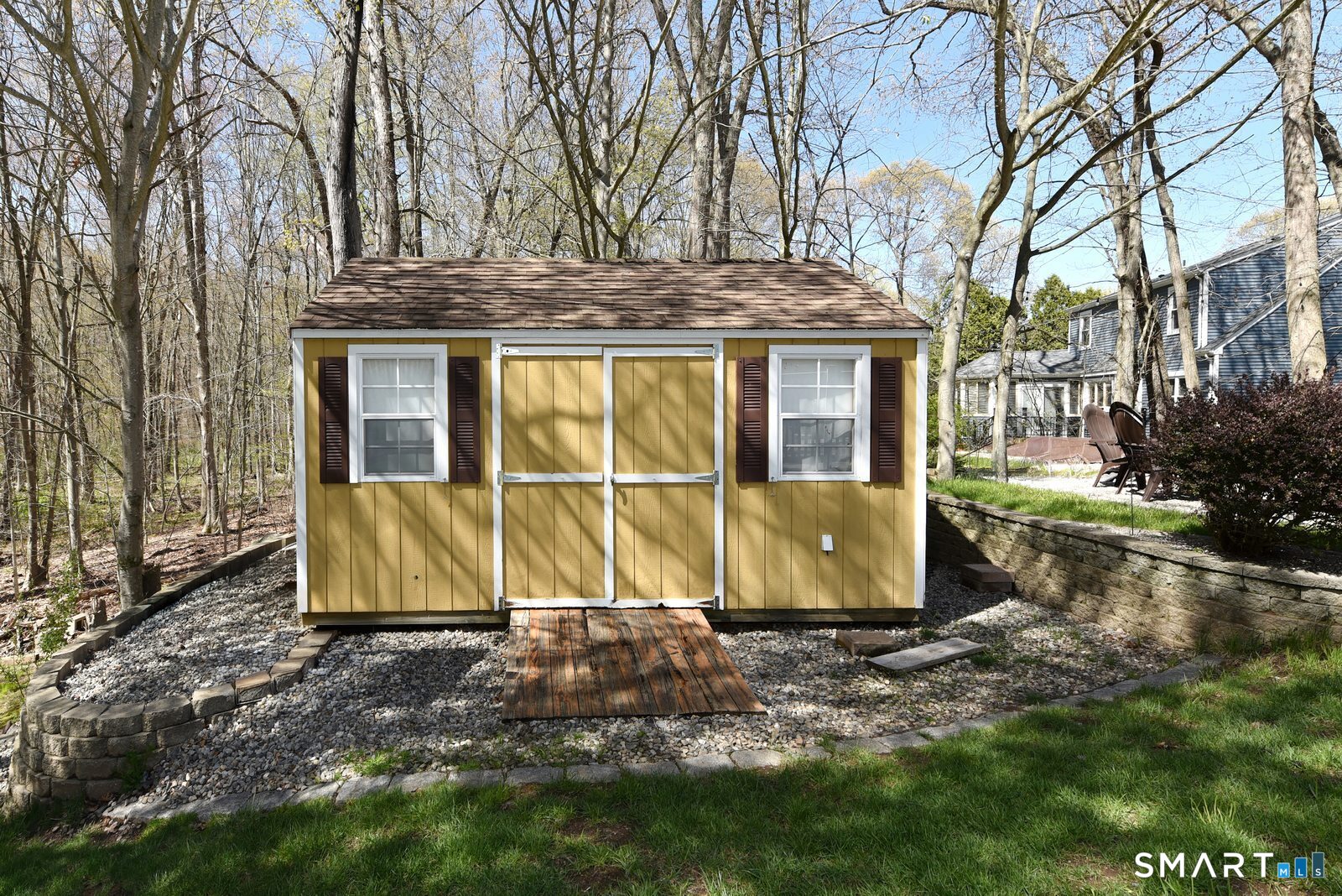 31 North Maple Street East Hampton CT 06424