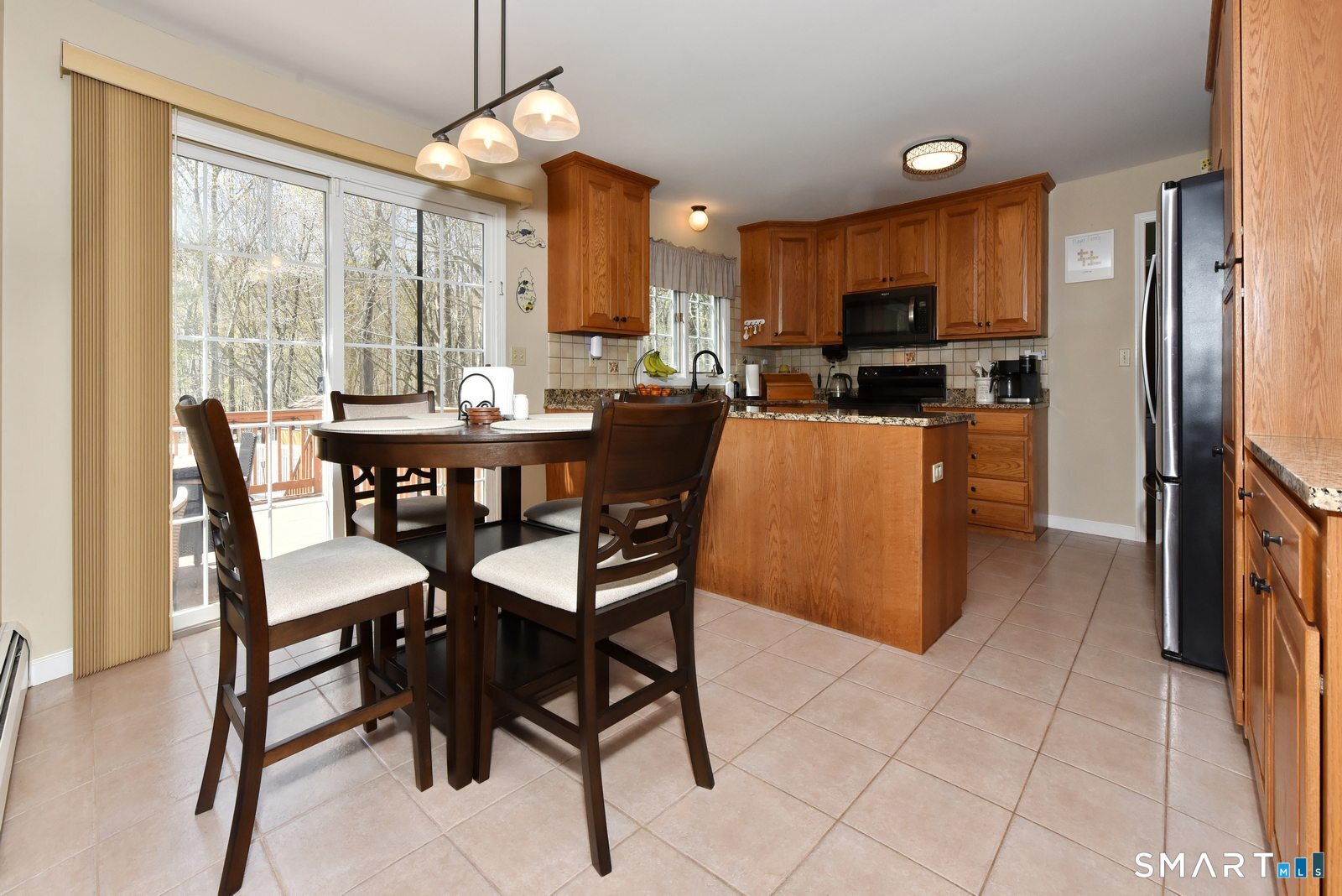 31 North Maple Street East Hampton CT 06424