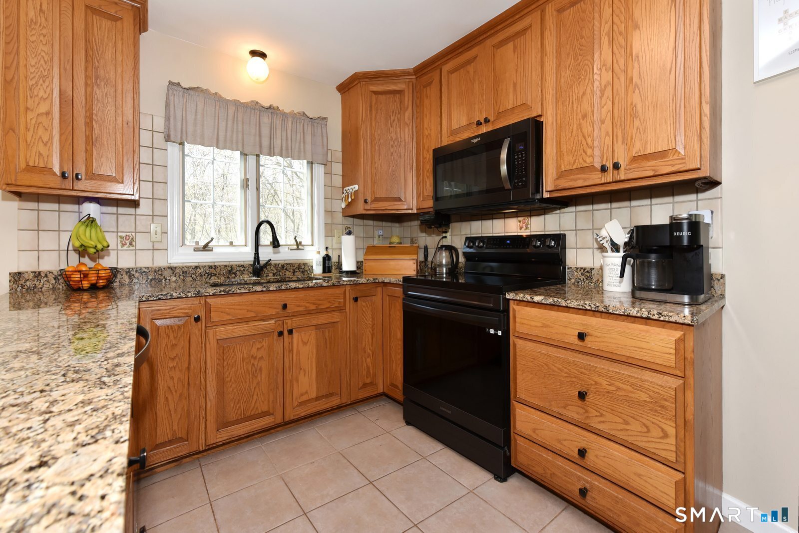 31 North Maple Street East Hampton CT 06424