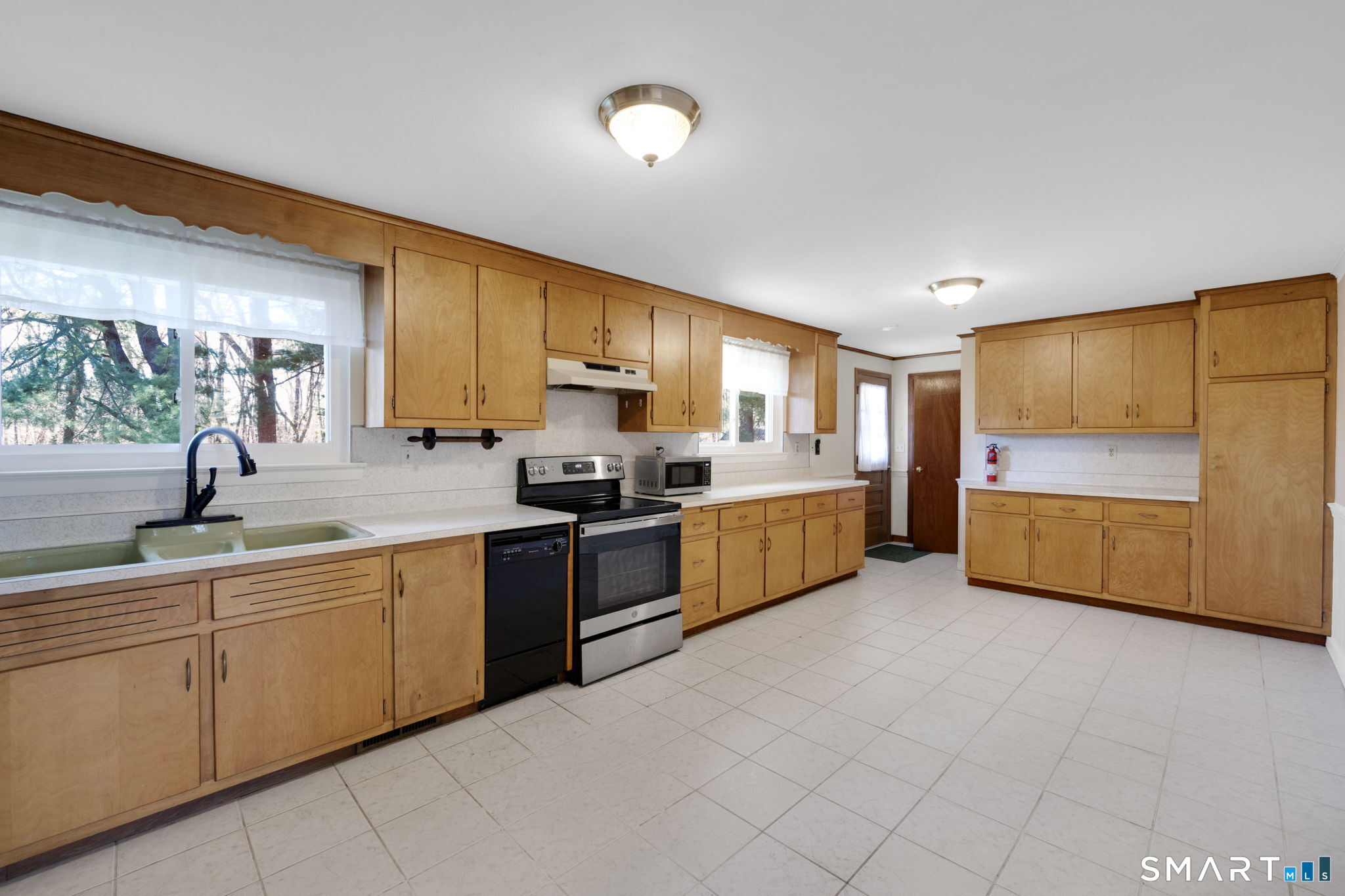 665 Goodwin Street East Hartford CT 06108