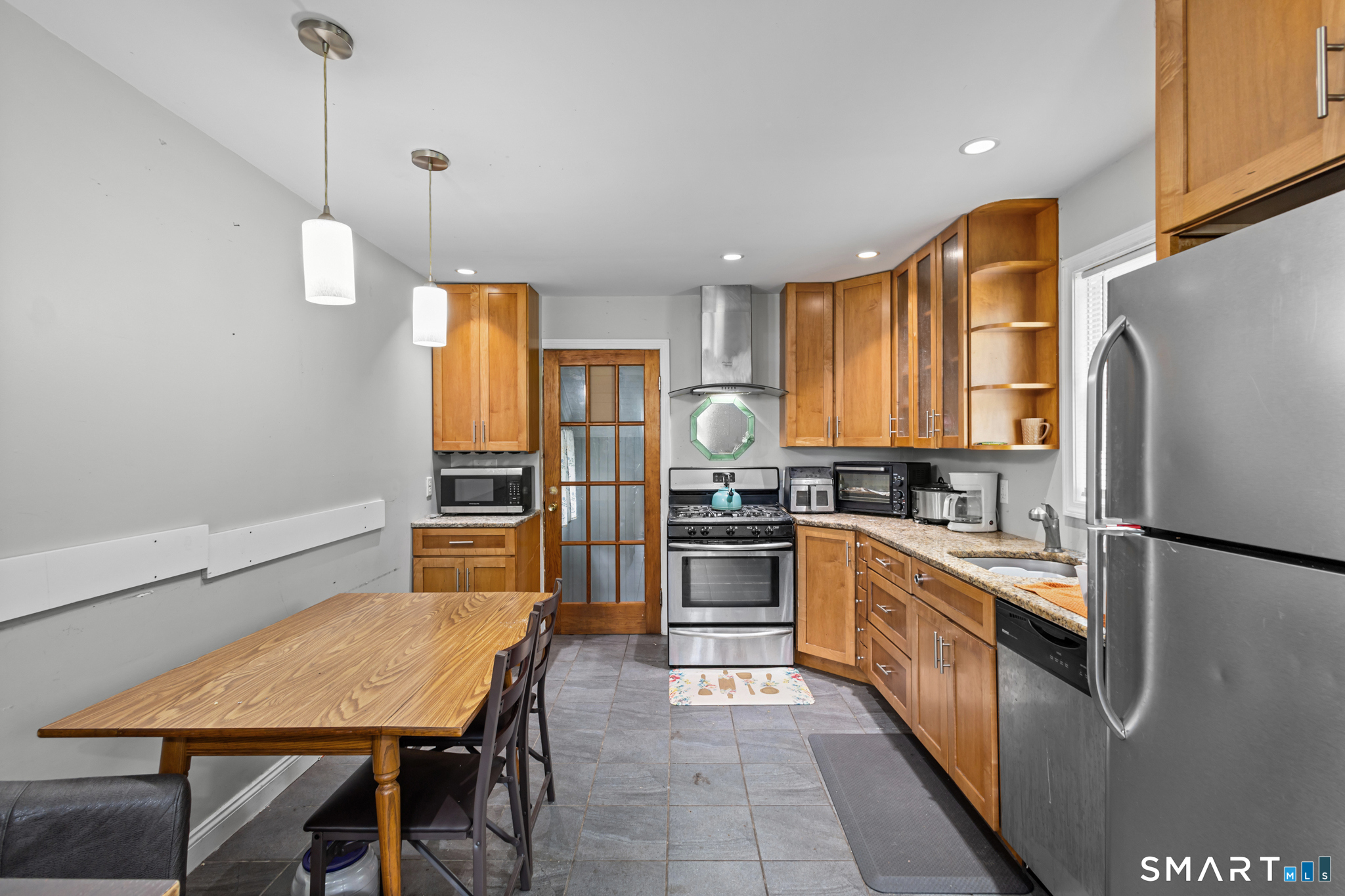 17 Elijah Street Norwich CT 06360