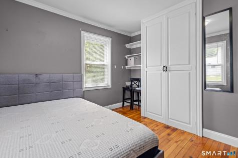17 Elijah Street Norwich CT 06360