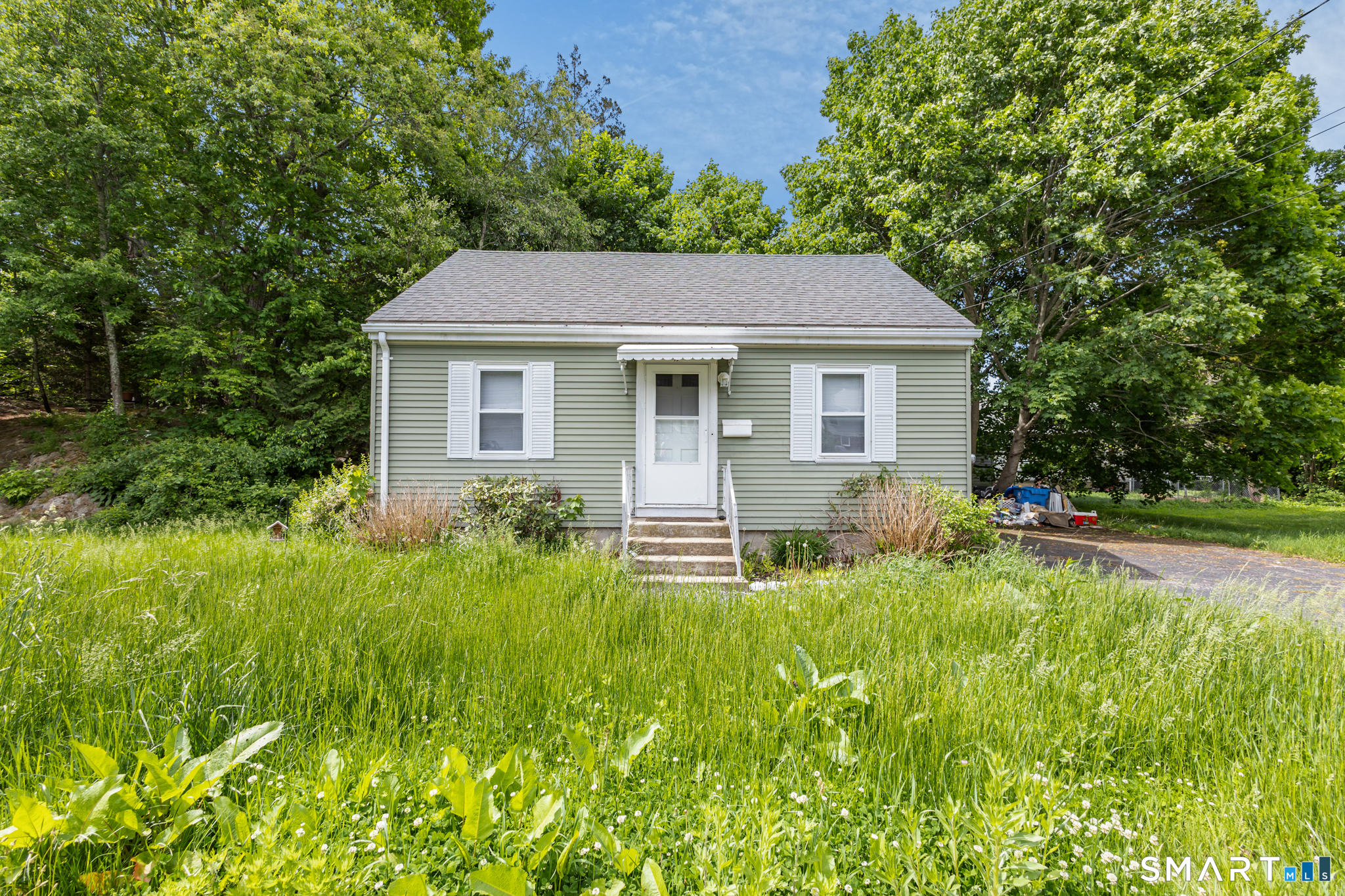 17 Elijah Street Norwich CT 06360