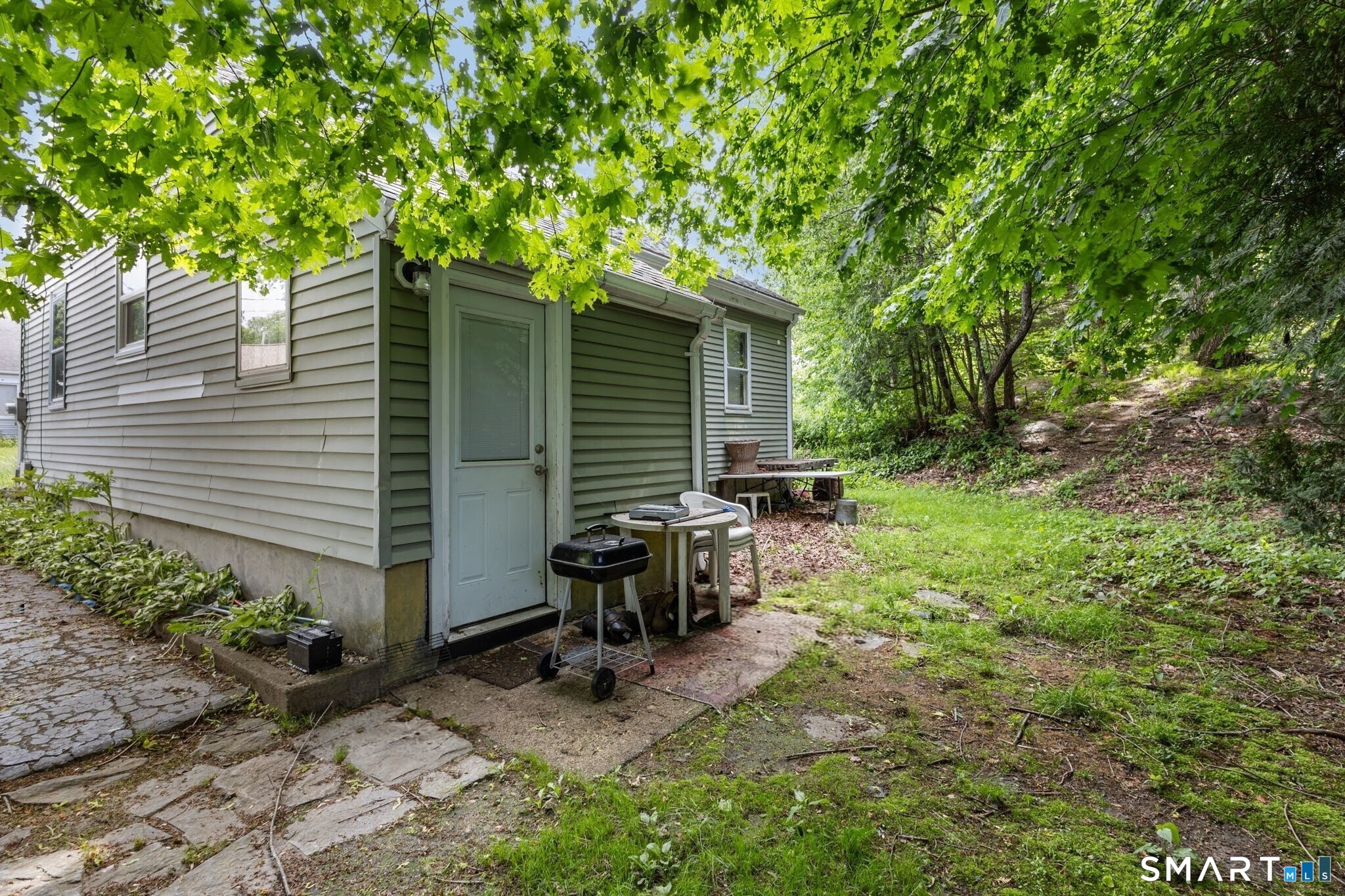 17 Elijah Street Norwich CT 06360